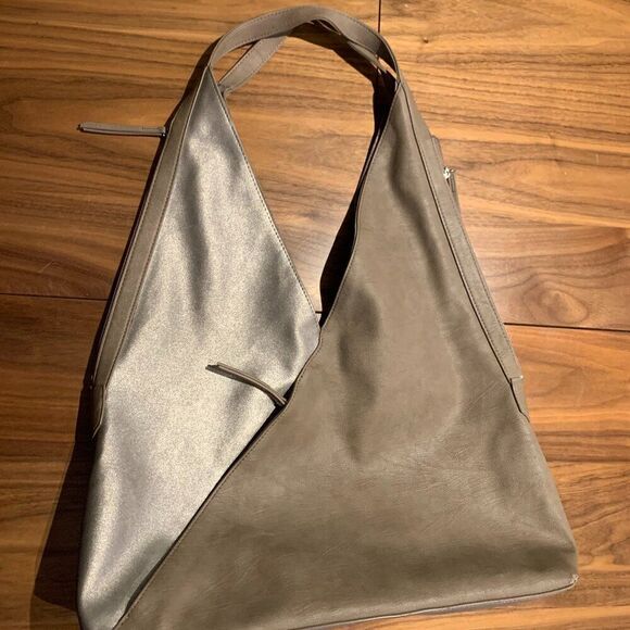 Purse, hobo, shoulder bag, slouch, tote, EUC, taupe colour, oversized, vegan - Picture 10 of 16